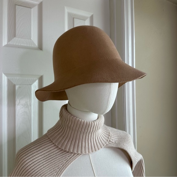 Wool Neutral Hat - Picture 3 of 5